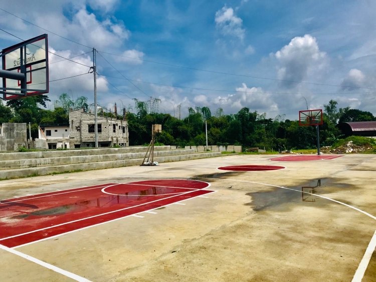 BASKETBALL COURT